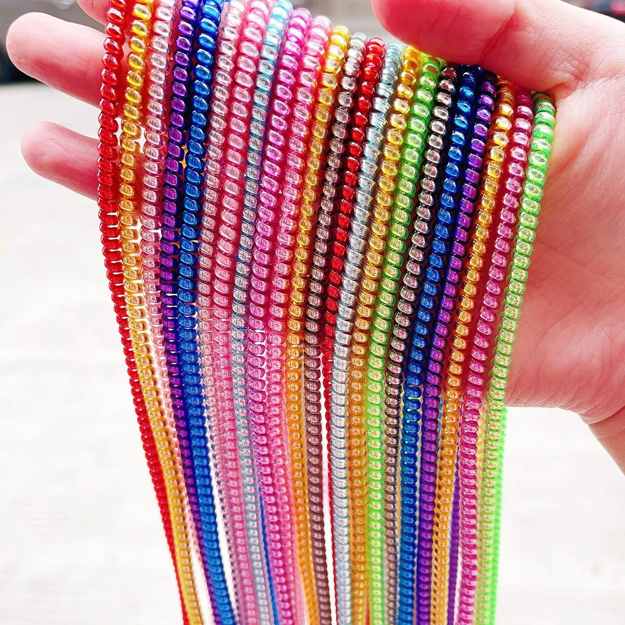 1.6 متر كابل يو اس بي حامي آيف - مراجعة Cable Management Sleeve وسعره
